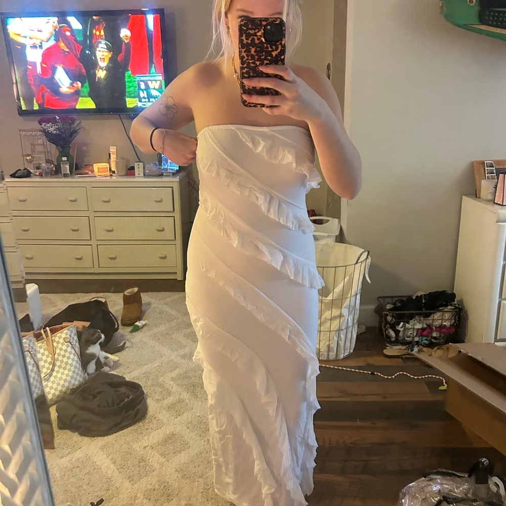 No stains, rips, or tears